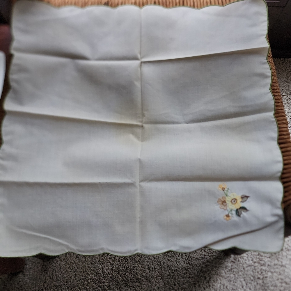 Floral Embroidered Cream Handkerchief - Picture 2 of 4